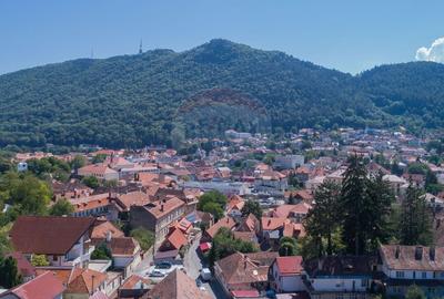 Casă individuală, parcare în curte, pod mansardabil în Centrul Istoric - 2