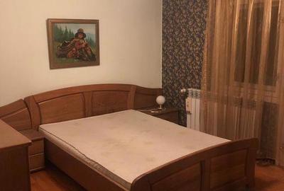 Garsonieră decomandată în 13 Septembrie