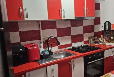 Apartament cu 2 camere semidecomandat în Mărăței