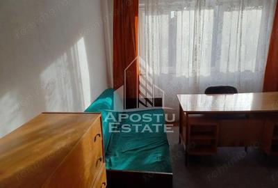 Apartament cu 2 camere decomandat în Medicină