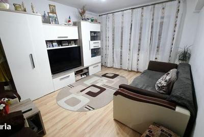 Apartament cu 3 camere decomandat în Radu Negru - 1