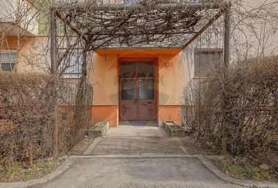 Apartament cu 3 camere decomandat, mobilat în Calea București - 17