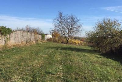 Teren Construcții intravilan de 2460 mp, în Varlaam - 3
