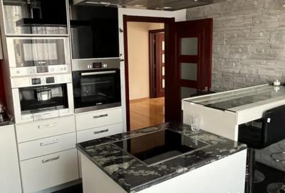 Apartament cu 3 camere decomandat în Republicii - 12