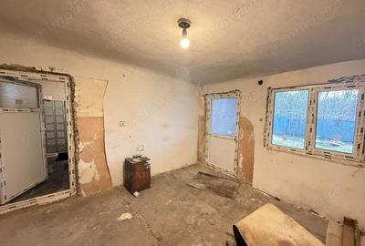 Casă cu 5 camere cu Teren 5500 Mp în Dărmănești - 12