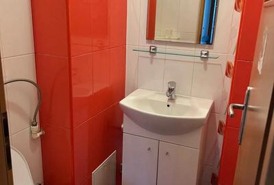 Inchiriez apartament 3 camere Vacaresti parc - 6