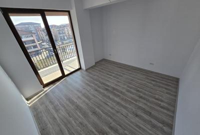 Apartament cu 2 camere decomandat în Girocului - 7