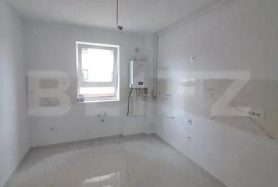 Garsonieră decomandată în Tractorul