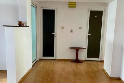 De inchiriat - Apartament 3 camere Ultracentral Pitesti De inchiriat - Apartament 3 camere Ultracentral Pitesti - 7