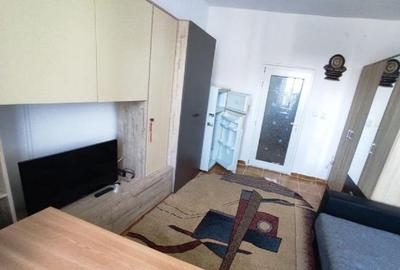 Garsoniera, etaj 1, zona CET - 1