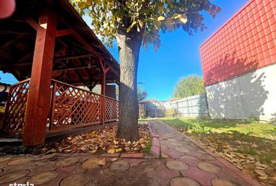 Casă cu 4 camere cu Canalizare în Faleză - 1