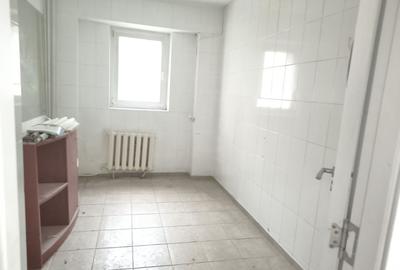 Apartament cu 2 camere semidecomandat în Colentina - 9