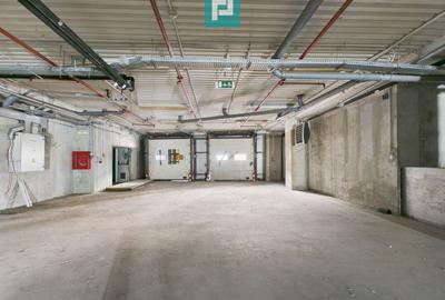 Spațiu industrial, de 3,000 mp, în Aurel Vlaicu - 2