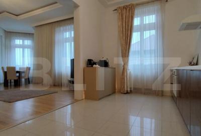 Apartament cu 3 camere decomandat în Neptun - 2