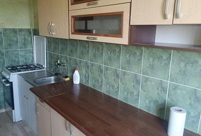Vand apartament cu doua camere in cartierul Maguri