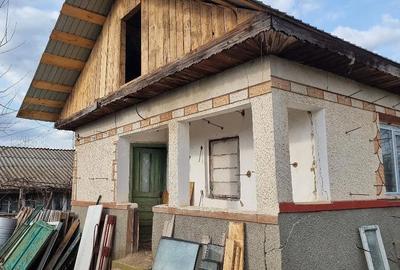 Casă cu 2 camere cu Teren 1200 Mp în Sălciile - 8