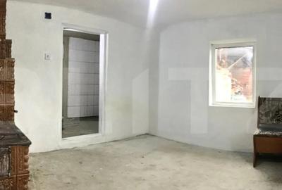 Casă cu 2 camere cu Teren 1724 Mp în Central - 4
