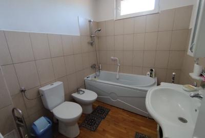 Casă cu 4 camere cu Teren 1900 Mp în Reghin - 7