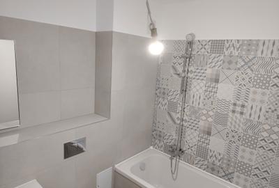 Apartament cu 3 camere decomandat în Tractorul - 1