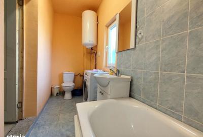 Casă cu 4 camere cu Teren 4600 Mp în Lăzăreni - 16