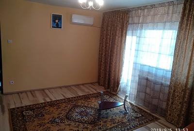!! 2 Camere..confort 1 ...etaj intermediar...Str Ana Ipatescu - 3