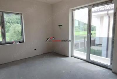 Casă cu Teren 400 Mp în Luna - 9