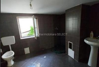 Un etaj, 3 camere in casa, Centrul Civic zona AFI - 5
