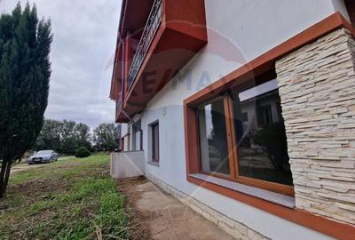 Casa  Vila cu 4 camere de vanzare Kogalniceanu judetul Constanta - 1