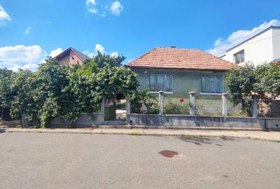 Casă individuală cu 2 camere cu Canalizare în Dâmbul Rotund - 1