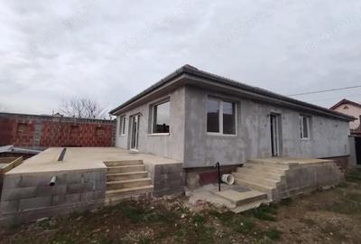 Casa de vanzare in Tarian - 3