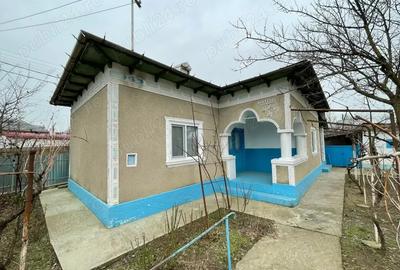 Vand casa com. Nufaru Vand casa com. Nufaru - 2