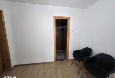 Spațiu comercial, de 67 mp, în Central - 6