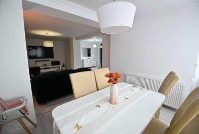 Apartament cu 4 camere decomandat în Central - 2