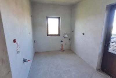 Casă cu 3 camere în Fântânele - 1