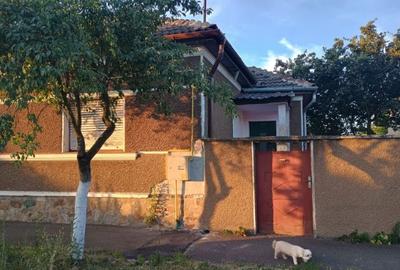 Casa de vanzare zona Bujac Arad (persoana fizica)