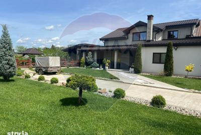 Casă cu 6 camere cu Teren 1615 Mp în Central - 20