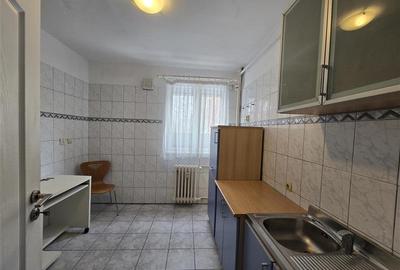 Apartament cu 3 camere decomandat în Dristor - 11