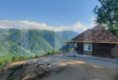 Casă cu 3 camere cu Teren 1000 Mp în Șugag - 1