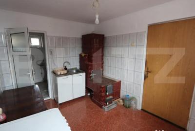 Casă cu 5 camere cu Teren 8895 Mp în Central - 14