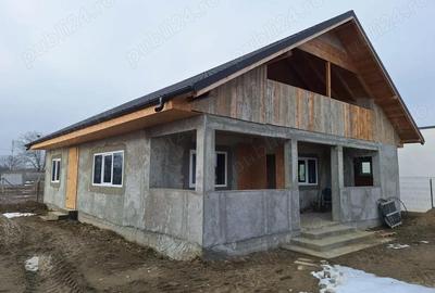 Casă cu 4 camere cu Teren 478 Mp în Central - 6