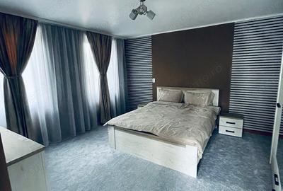 Proprietate Unica in Inima Ora?ului: 5 Case cu Poten?ial Imens - Ideal pentru Investi?ii! - 8