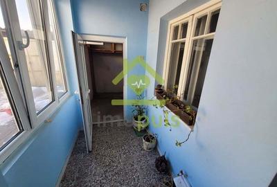 Casă cu 5 camere cu Teren 1000 Mp în Dâmbovița - 2