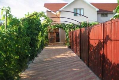 Casă cu 4 camere în Central - 3
