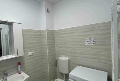 Apartament cu 3 camere semidecomandat, mobilat în Florești - 11