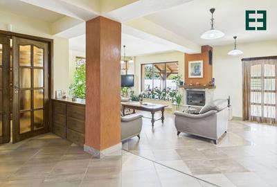 Casă individuală cu 6 camere cu Canalizare în Subcetate - 11