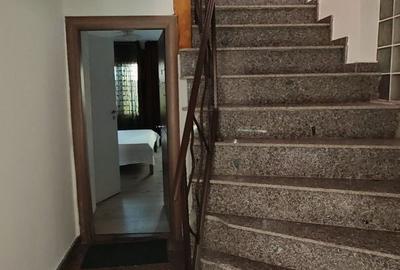 Vila 10 camere,pretabil compartimentare in 2 unitati separate,ASTRA. - 17