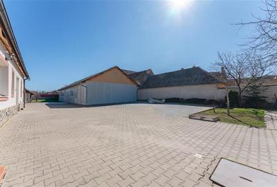 Casă individuală cu 6 camere cu Canalizare în Exterior Est - 20