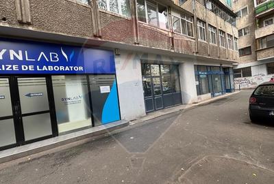 Crangasi - 3 camere, 2 bai, termopan + PVC, balcon inchis, bloc 1988 - 23