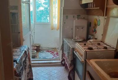 Vanz. Apart. 3 cam. cf.1 dec. etajul 3, 2 balc., pozitie buna, zona Progresu aproape de Jandarmerie - 2