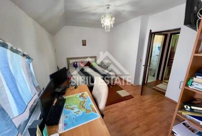 Casa duplex 100 mp utili, la intrare Sura Mare teren 1500 mp teren - 11